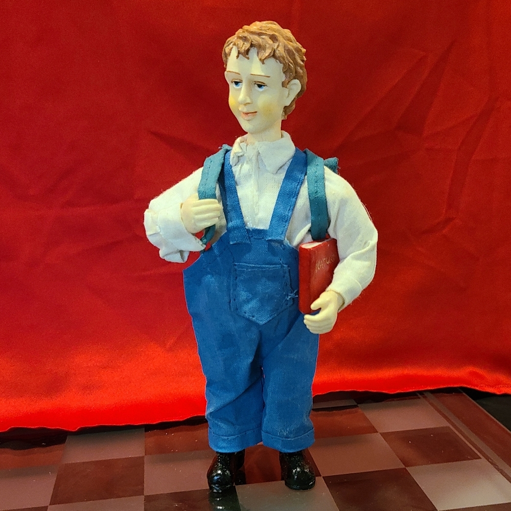 Ploy Fabric Pupil Collectible Boy
